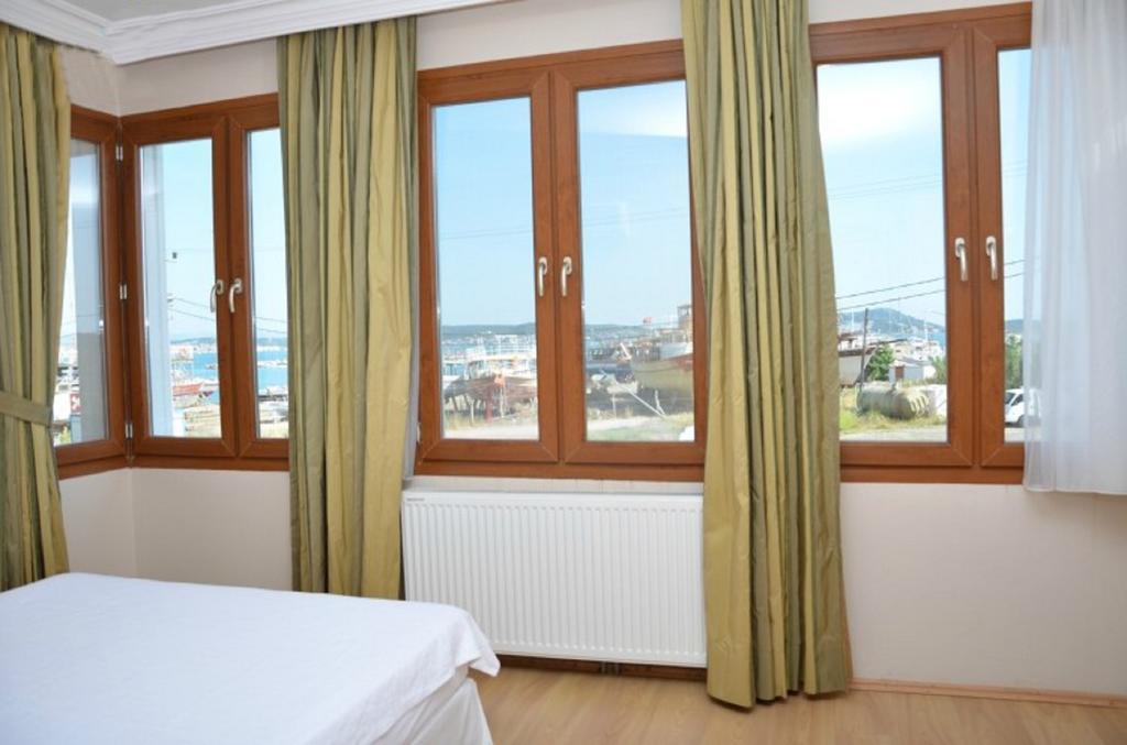 Ebruli Hotel Cunda Ayvalı Zewnętrze zdjęcie